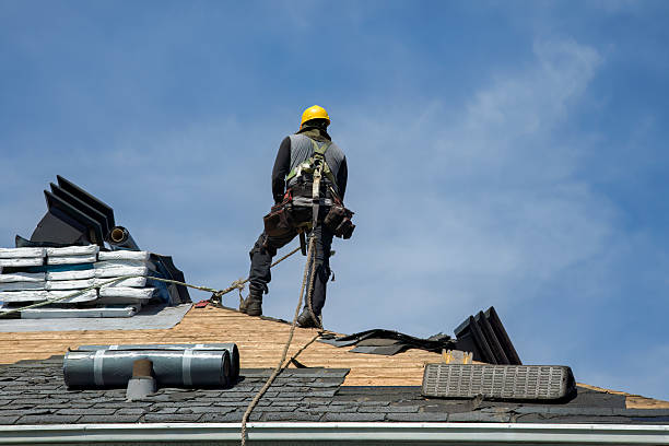 Professional Gutter Installation technician working in Alcove, NY
